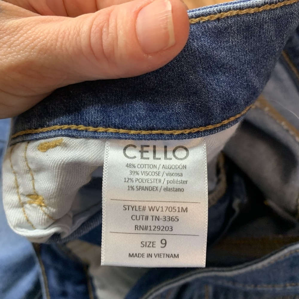 Cello Mid-Rise Distressed Skinny Jeans | Raw Hem Ankle Denim | Size 9 - Picture 4 of 9